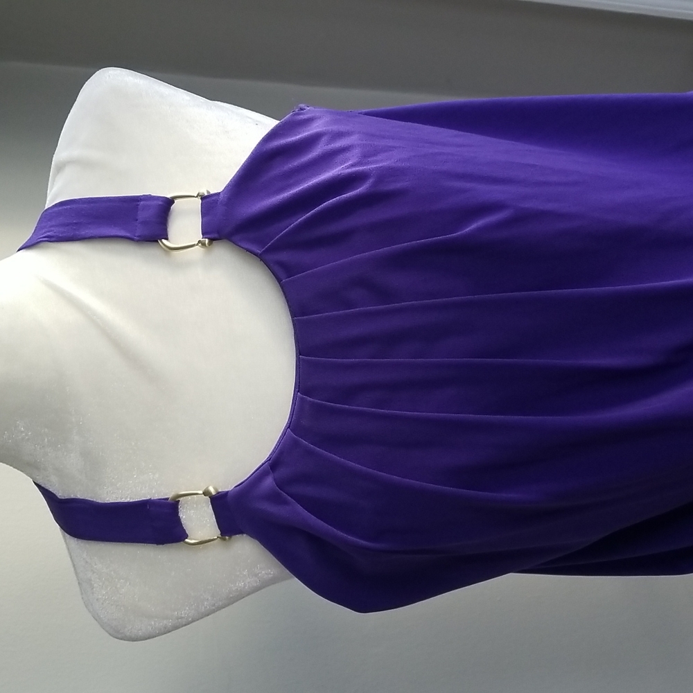 Dress - Picture 2 of 5